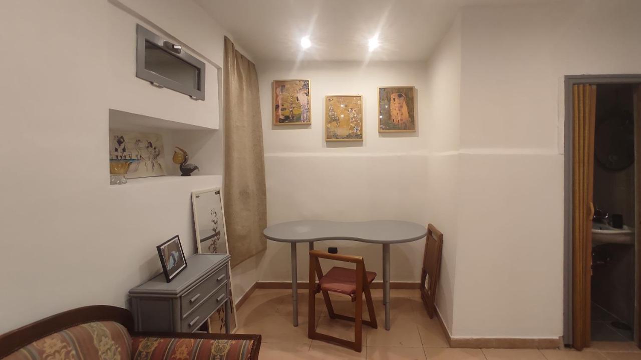 Apartment Tra Il Bosco E L'orto Naples